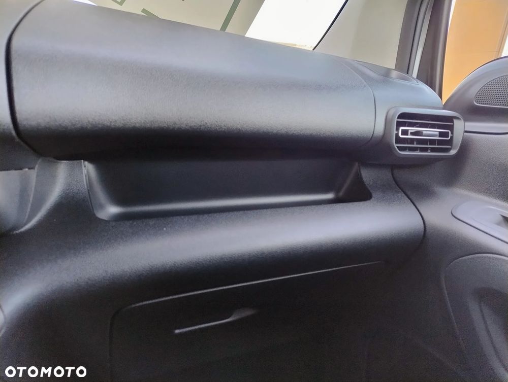 Peugeot Partner - 32