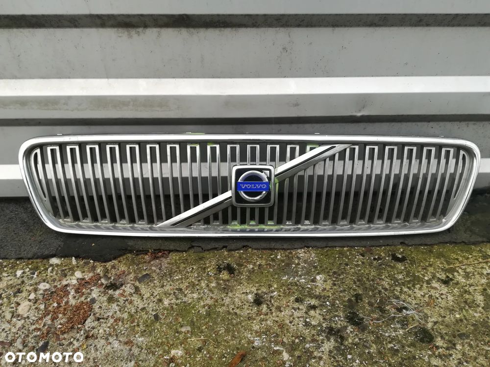 ATRAPA GRILLA VOLVO S40 II, V50 08678680