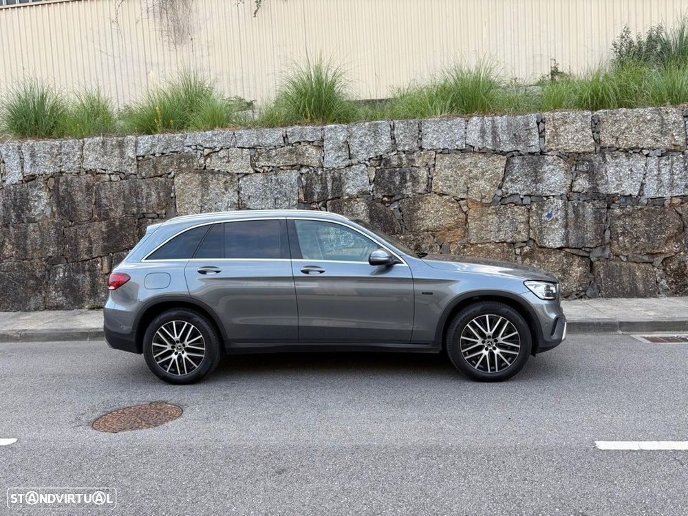 Mercedes-Benz GLC 300 e 4Matic - 23