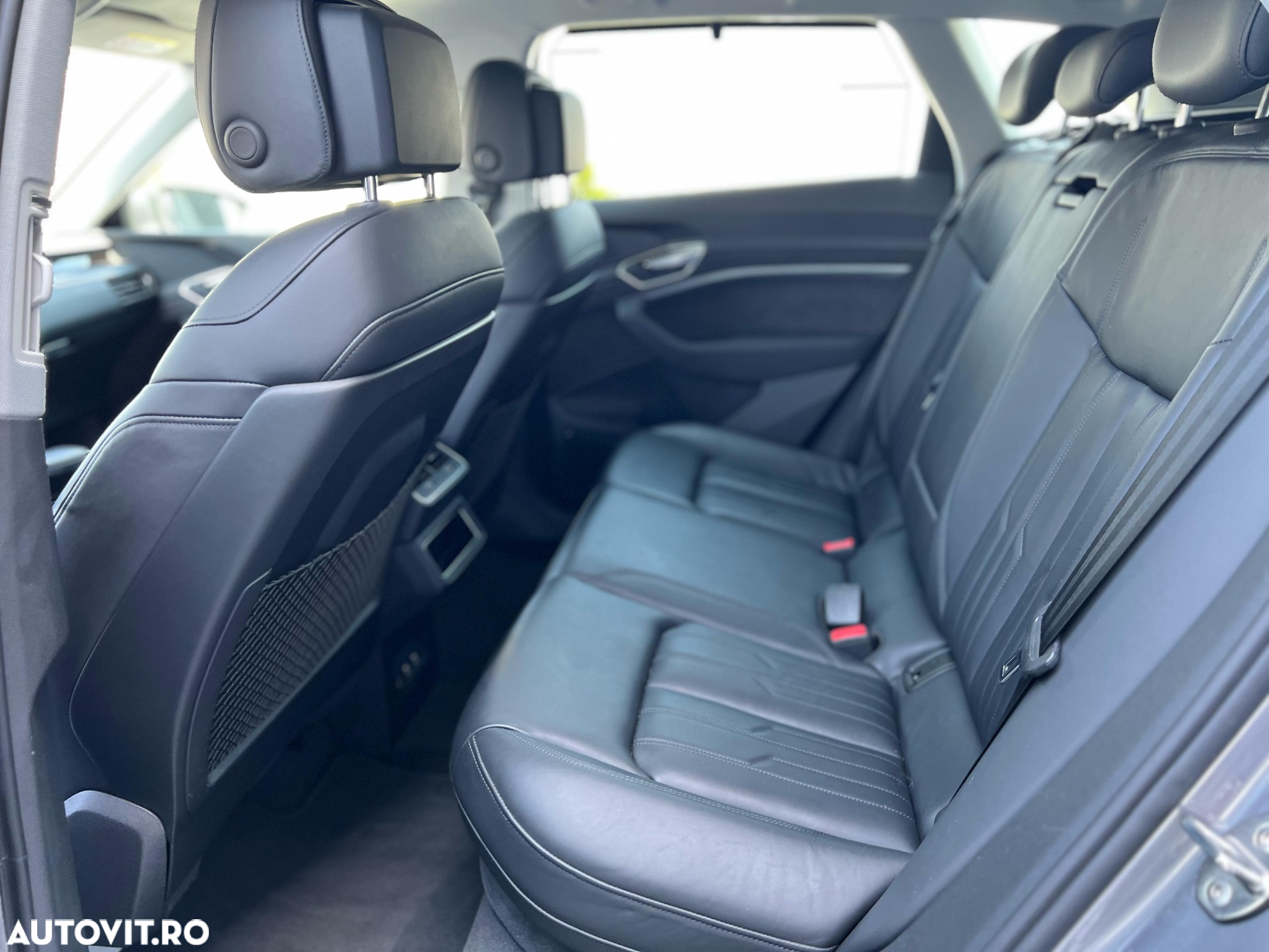 Audi e-tron 55 quattro Basic - 17