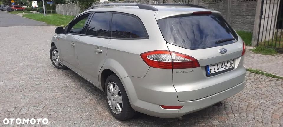 Ford Mondeo - 8