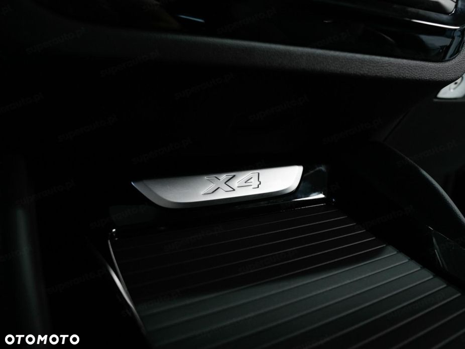 BMW X4 - 12