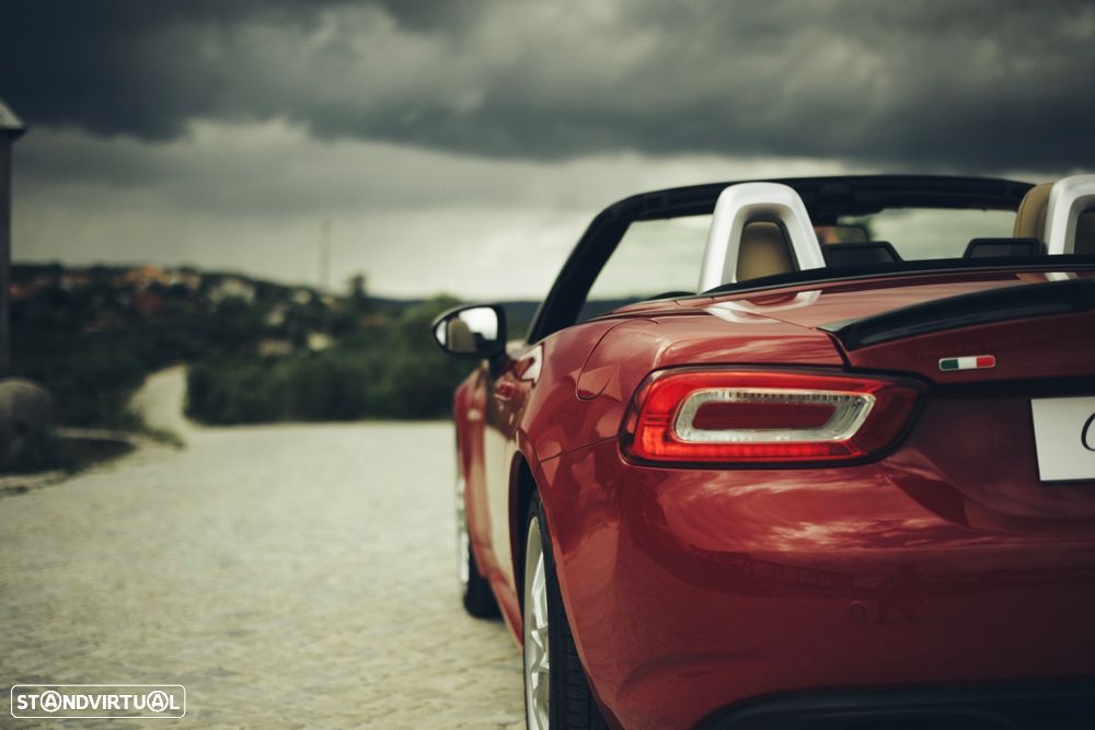 Fiat 124 Spider 1.4 T Multiair Lusso Europa Limited - 15