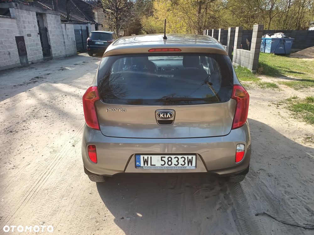 Kia Picanto 1.0 L - 3