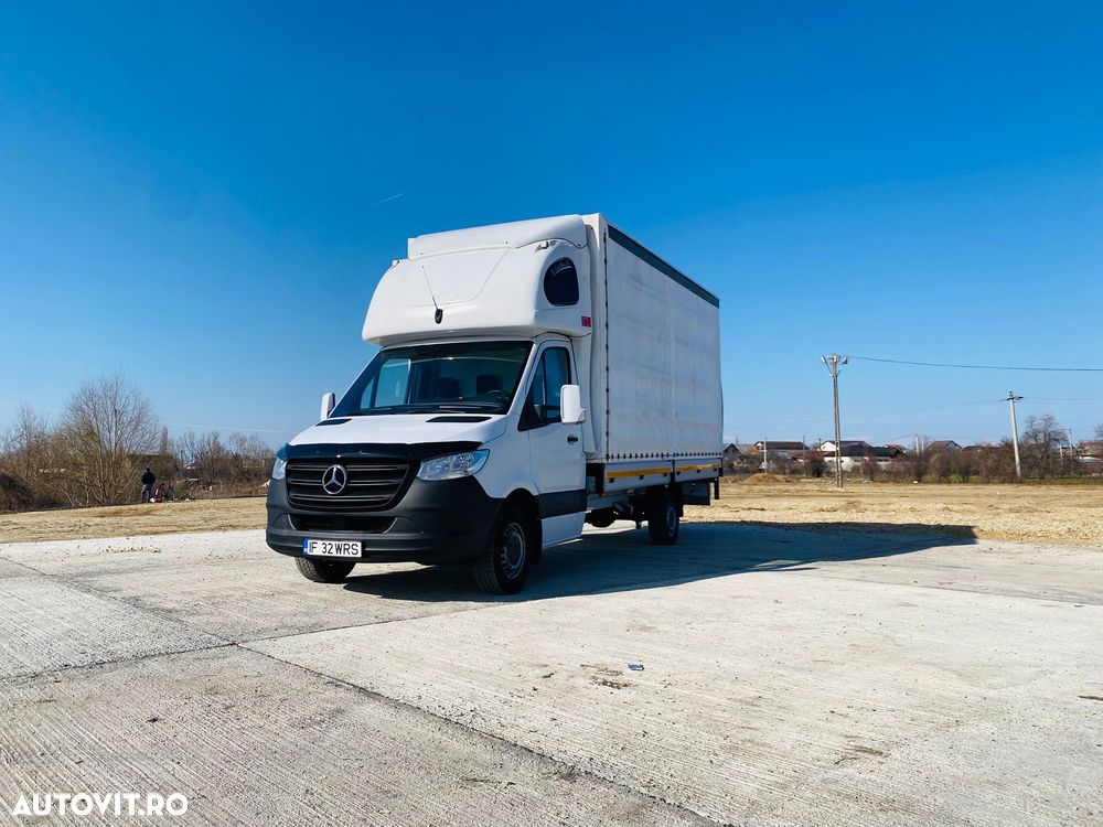 Mercedes-Benz 316 - 1