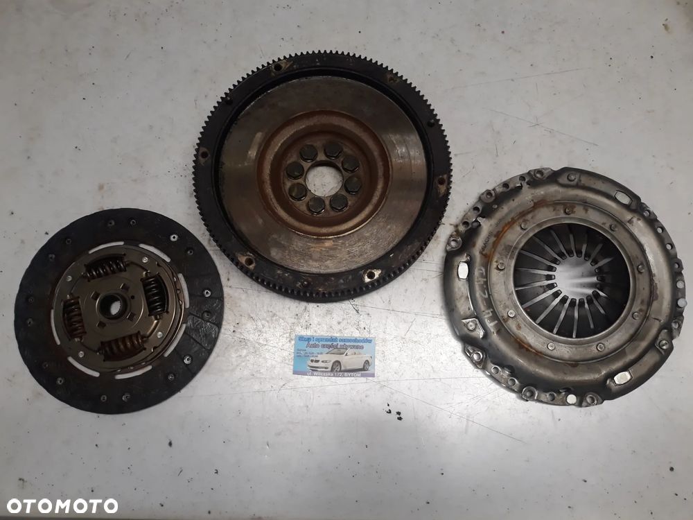 KOŁO ZAMACHOWE TARCZA DOCISK VOLKSWAGEN TRANSPORTER T4  2,4D  074105273D - 1