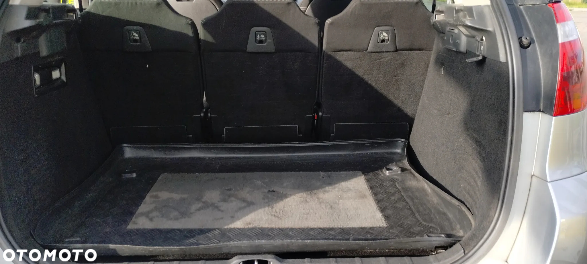 Citroën C4 Picasso - 10