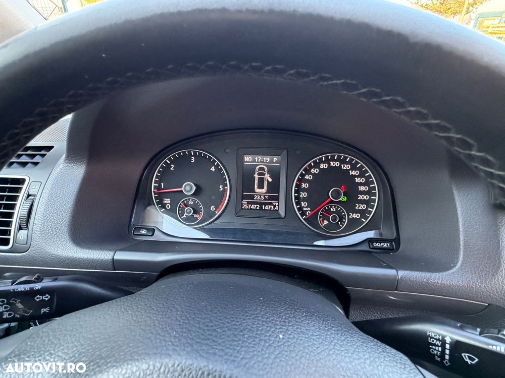 Volkswagen Touran 2.0 TDI DPF DSG Life - 14