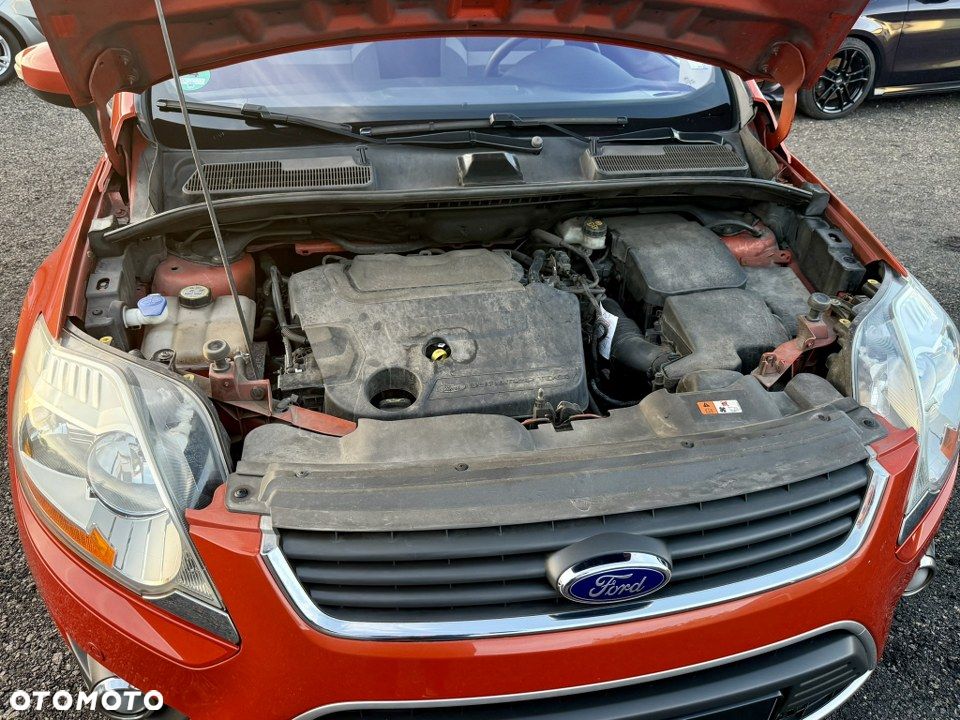 Ford Kuga 2.0 TDCi 2x4 Titanium - 39