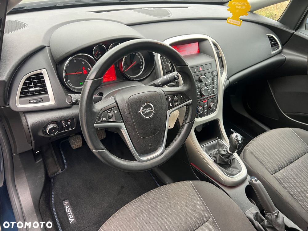 Opel Astra - 16