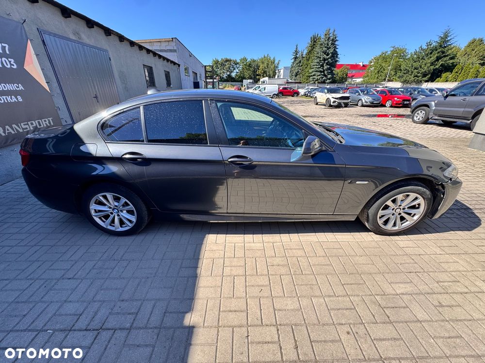 BMW Seria 5 525d - 7