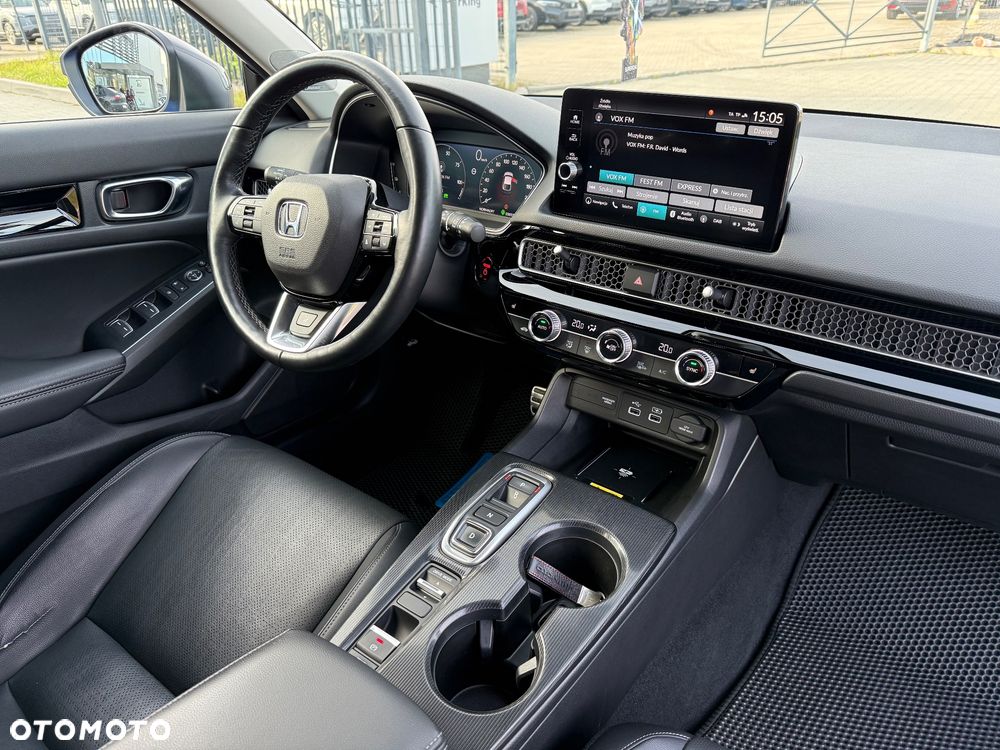 Honda Civic 2.0 i-MMD Advance BSI CVT - 28