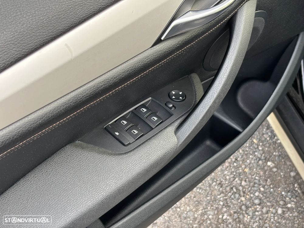BMW X1 18 d sDrive - 11