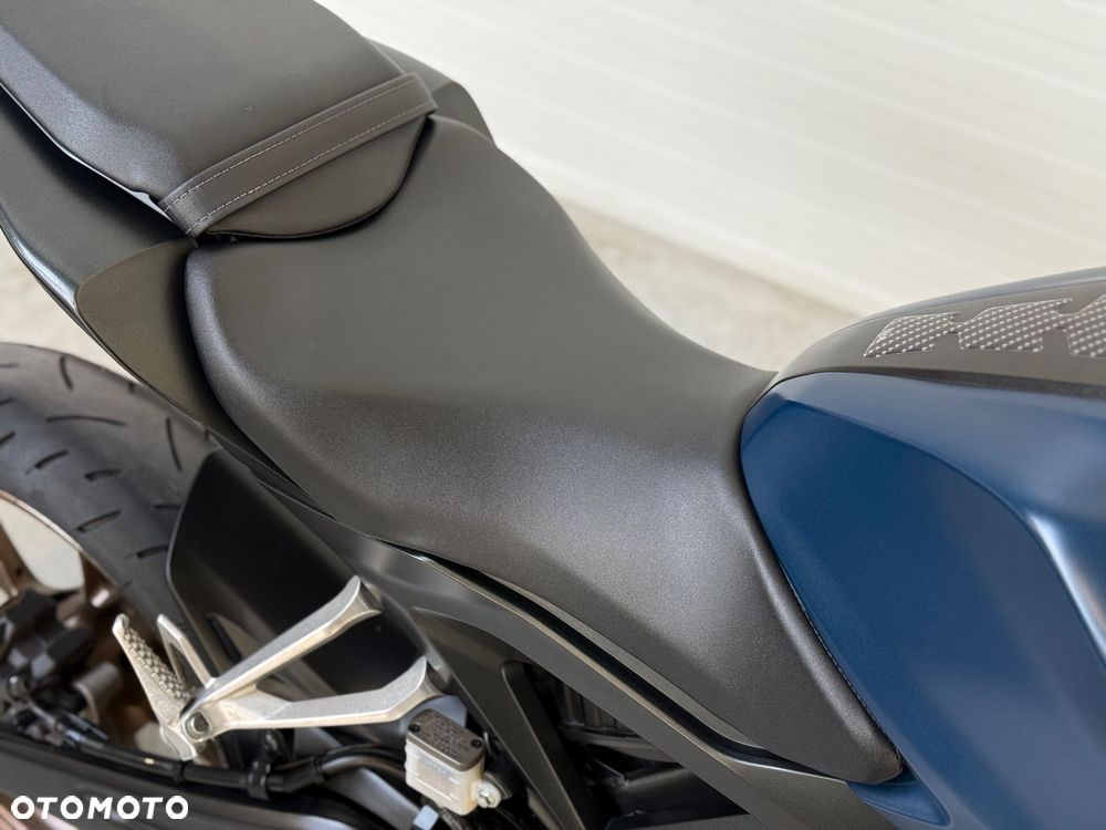 Honda CB - 17