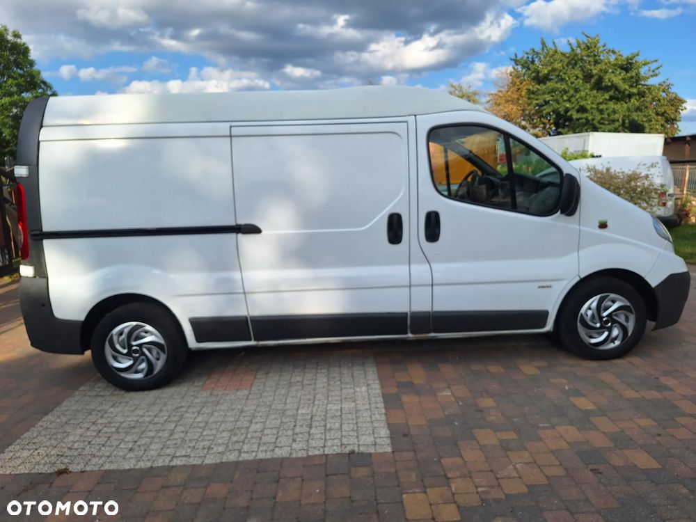 Opel Vivaro - 17