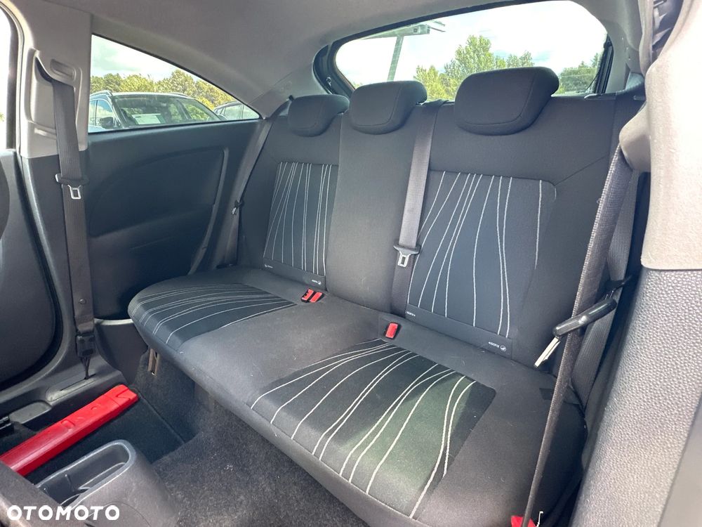 Opel Corsa 1.2 16V Cosmo - 18