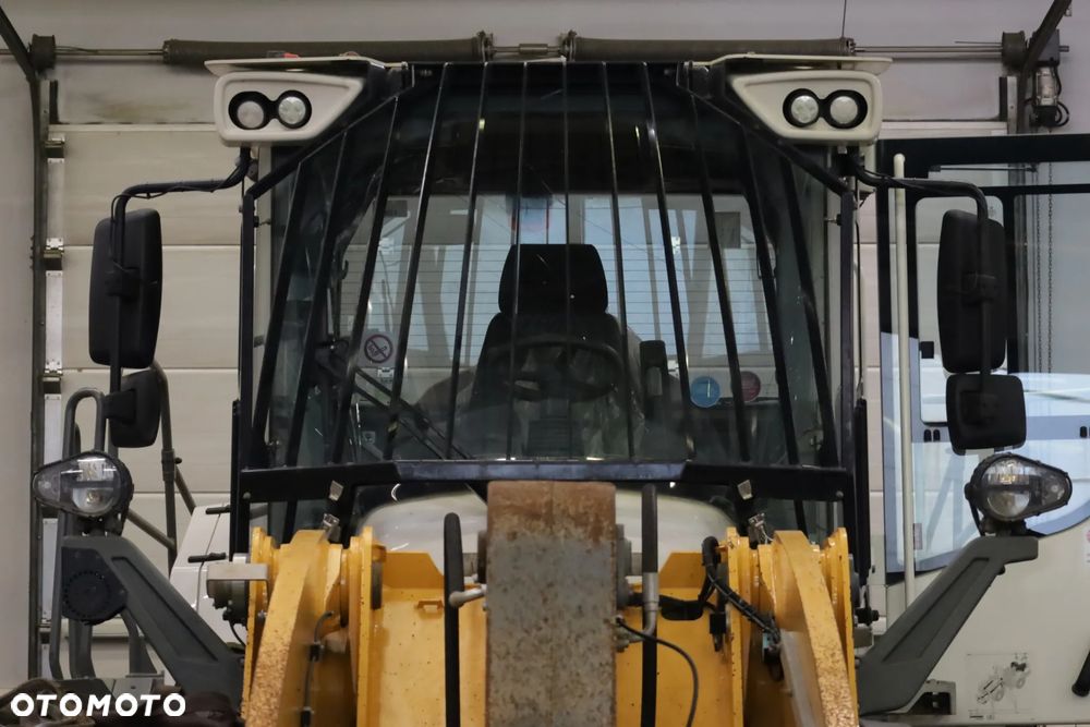 Osłona kabiny Liebherr 566 (przód) osłona kabiny, osłona przedniej szyby - 2