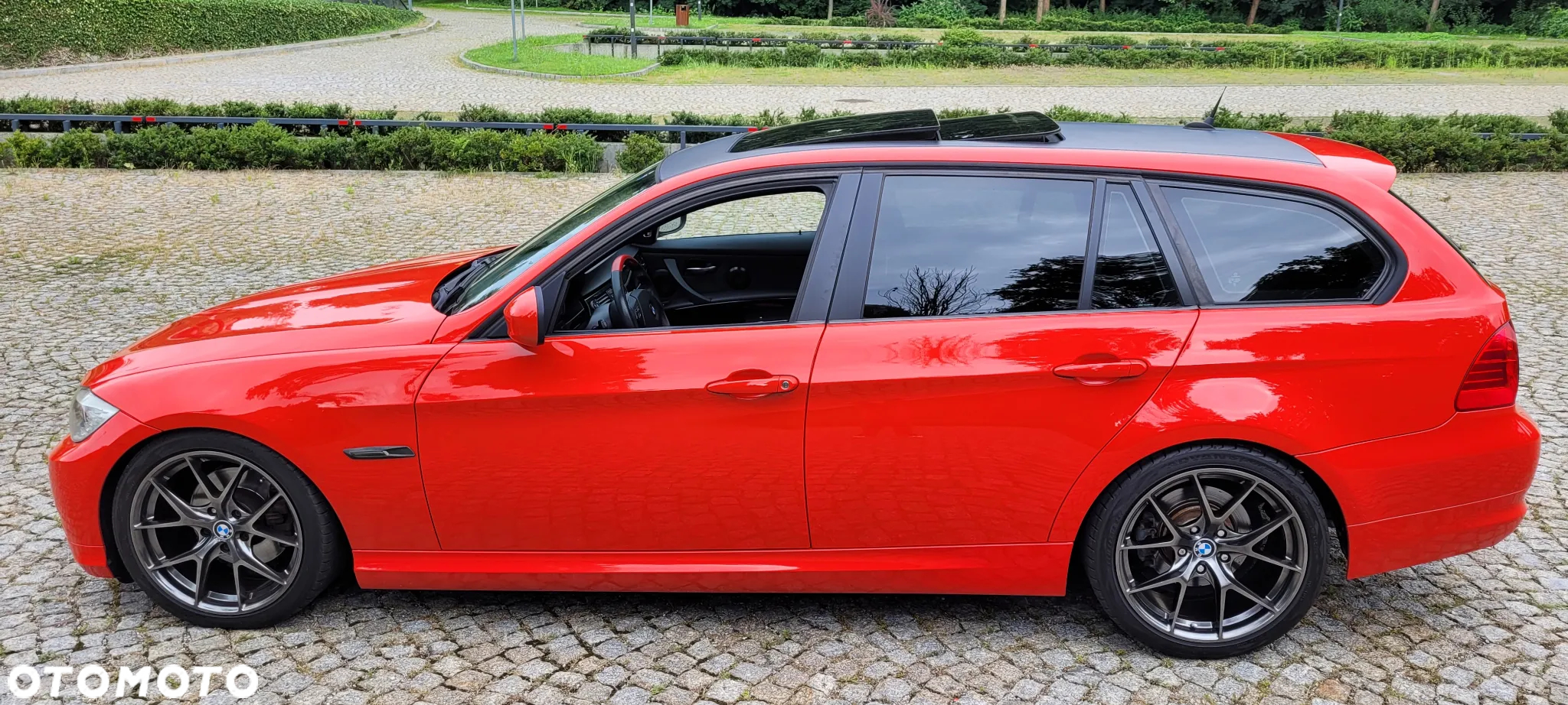 BMW Seria 3 318d Touring - 26