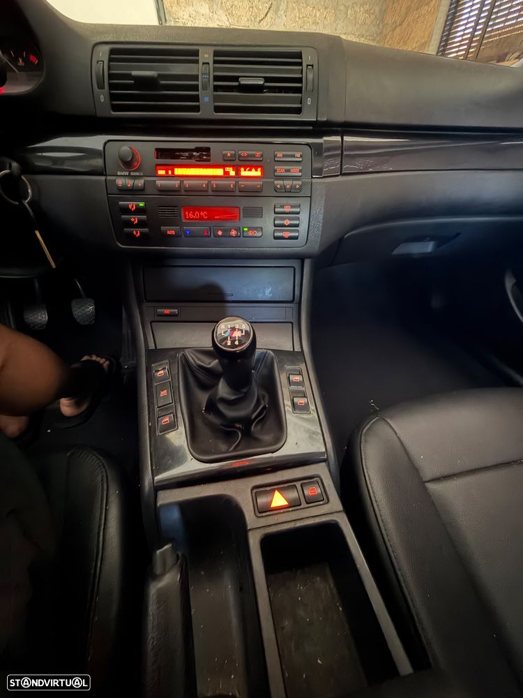 BMW 320 d Touring Séc.XXI - 1