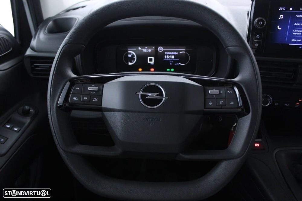 Opel combo Cargo L1H1 E15DT MT6 100cv 3Lug. / Cam. Traseira - 20