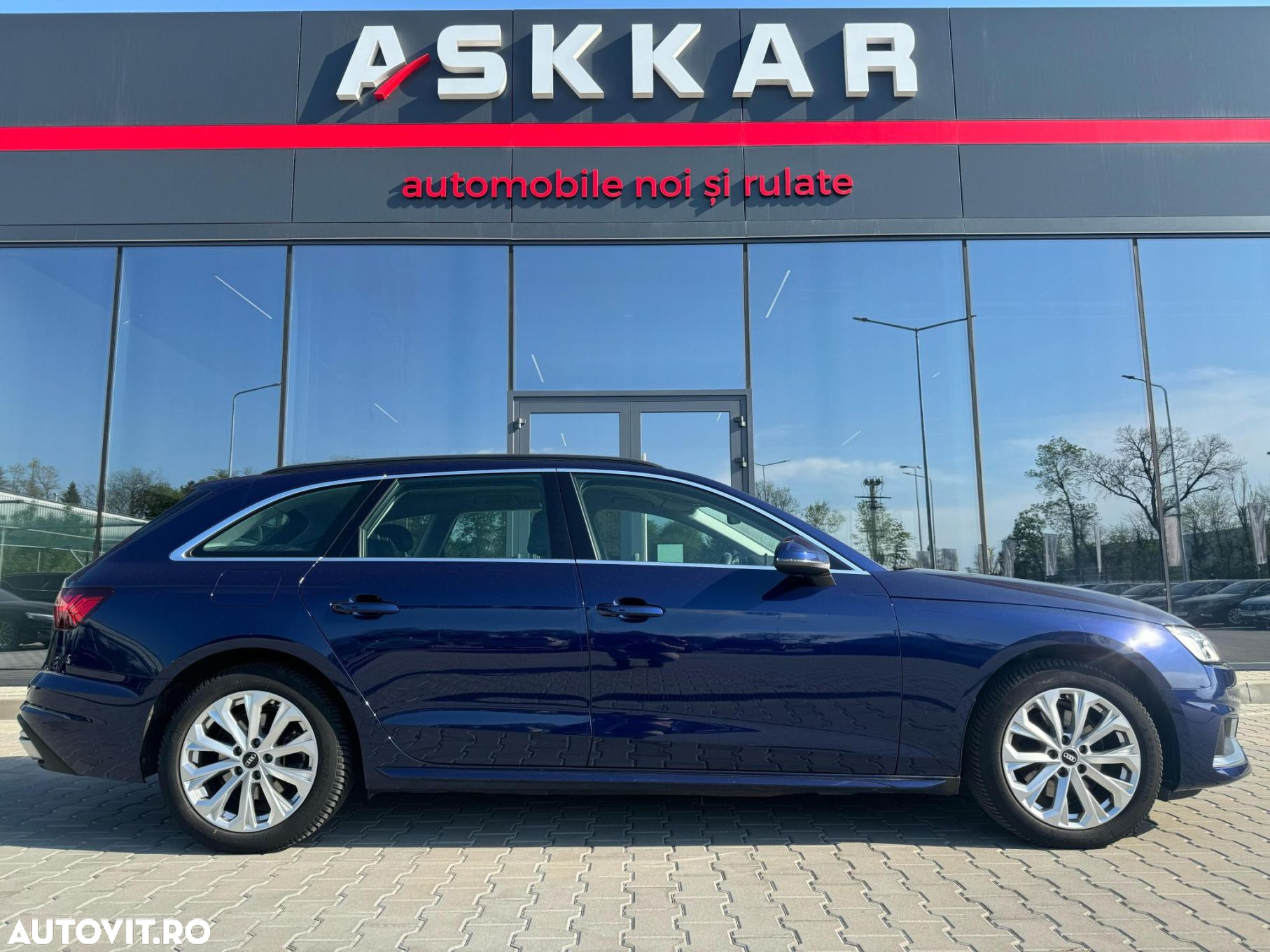 Audi A4 30 TDI S tronic MHEV Advanced - 4