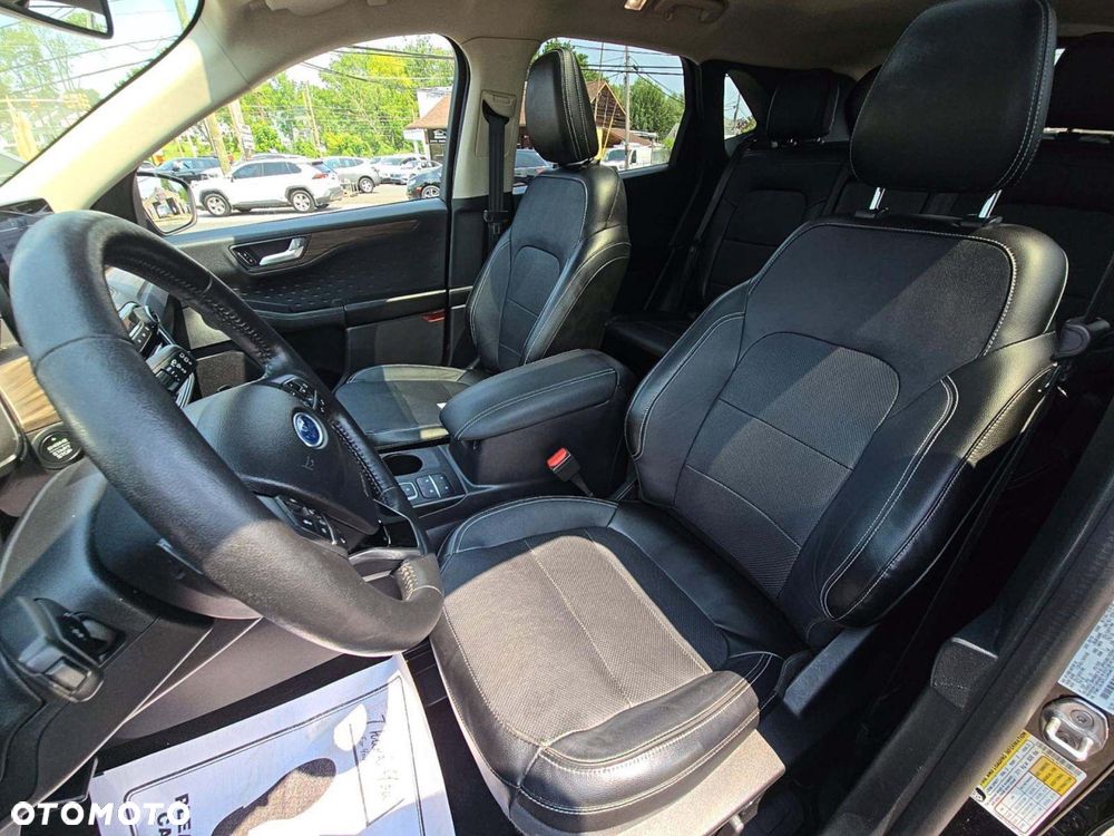 Ford Escape 2.0 EcoBoost AWD Titanium - 6