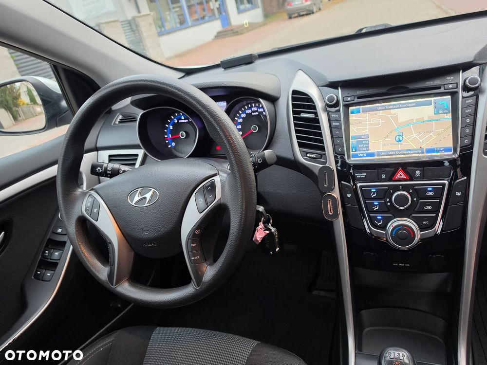 Hyundai i30 i30cw 1.4 Trend - 32