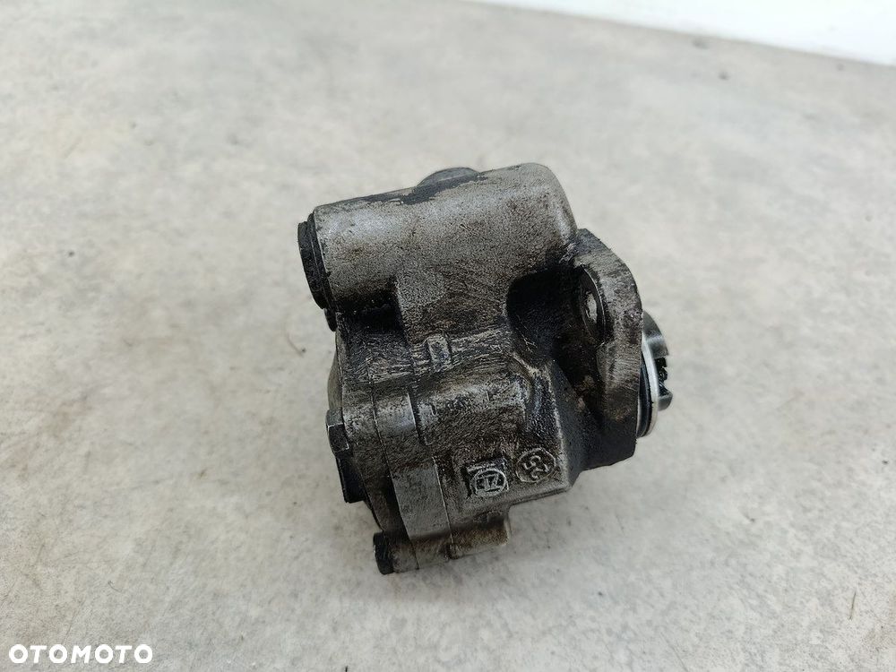 POMPA WSPOMAGANIA RENAULT MASTER II 7700300535E  7683955118  ZF 2.8 DTI - 5