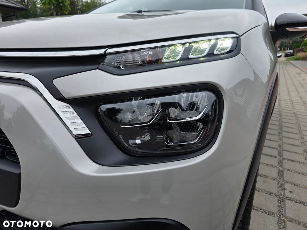 Citroën C3 1.2 PureTech Shine EAT6 - 10