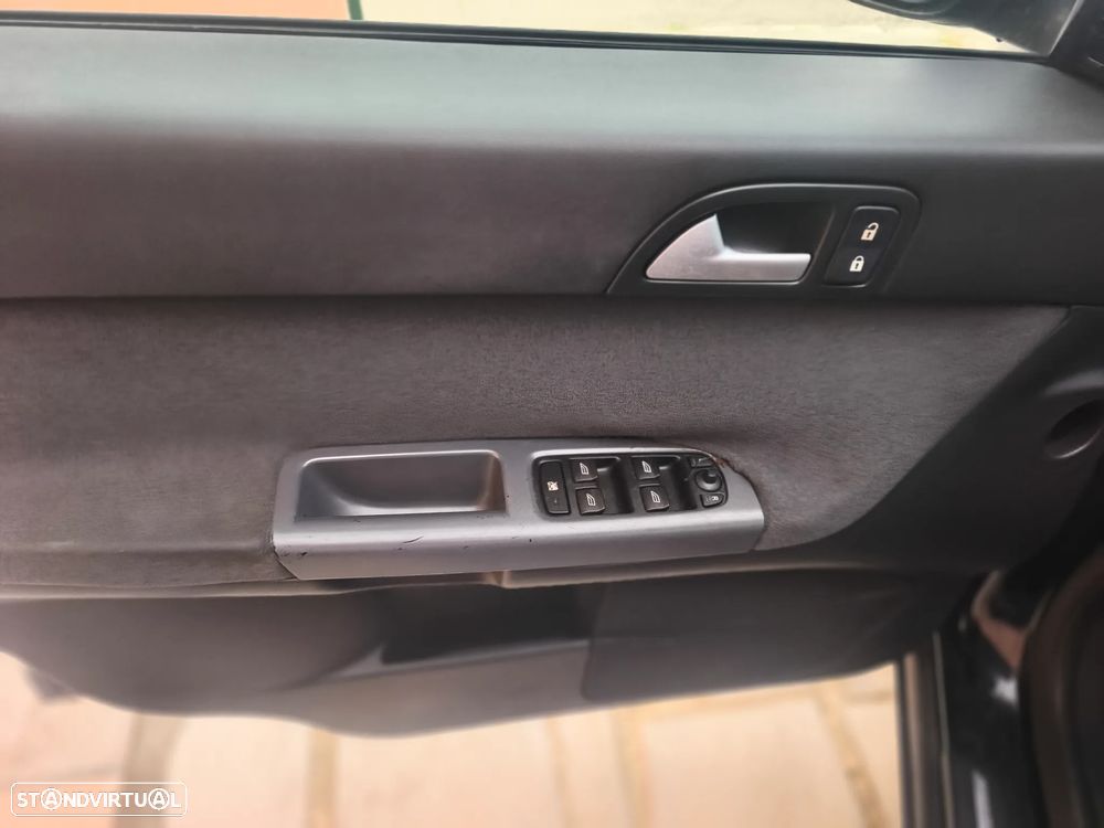 Volvo S40 1.6 D Nível 2 - 11