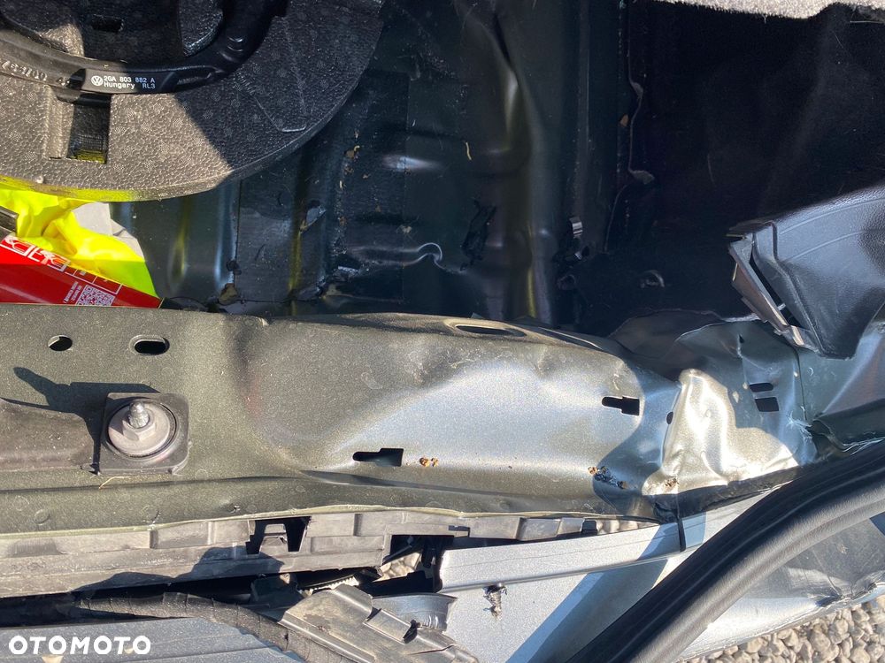 Volkswagen T-Roc 1.5 TSI Special Edition DSG - 17