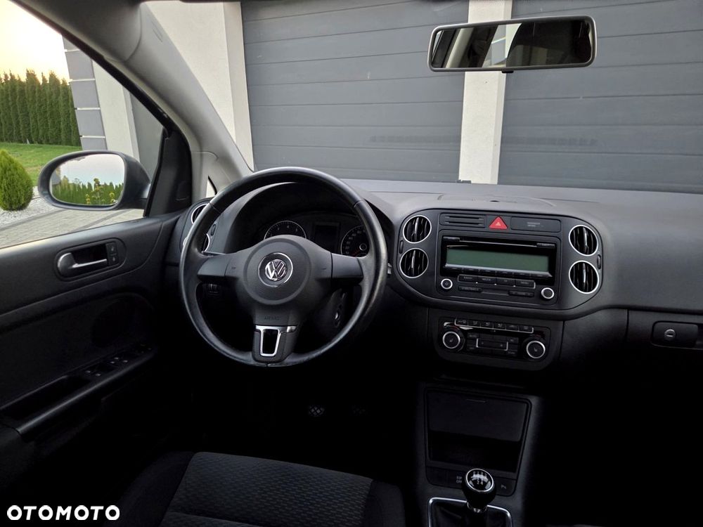 Volkswagen Golf Plus - 22