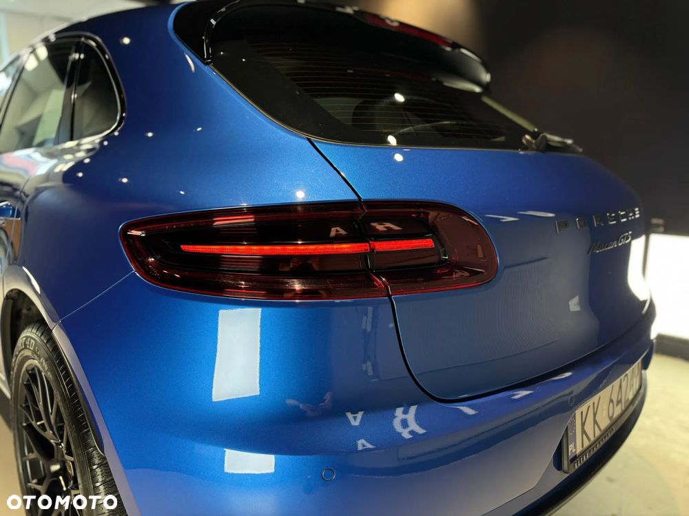 Porsche Macan GTS PDK - 4
