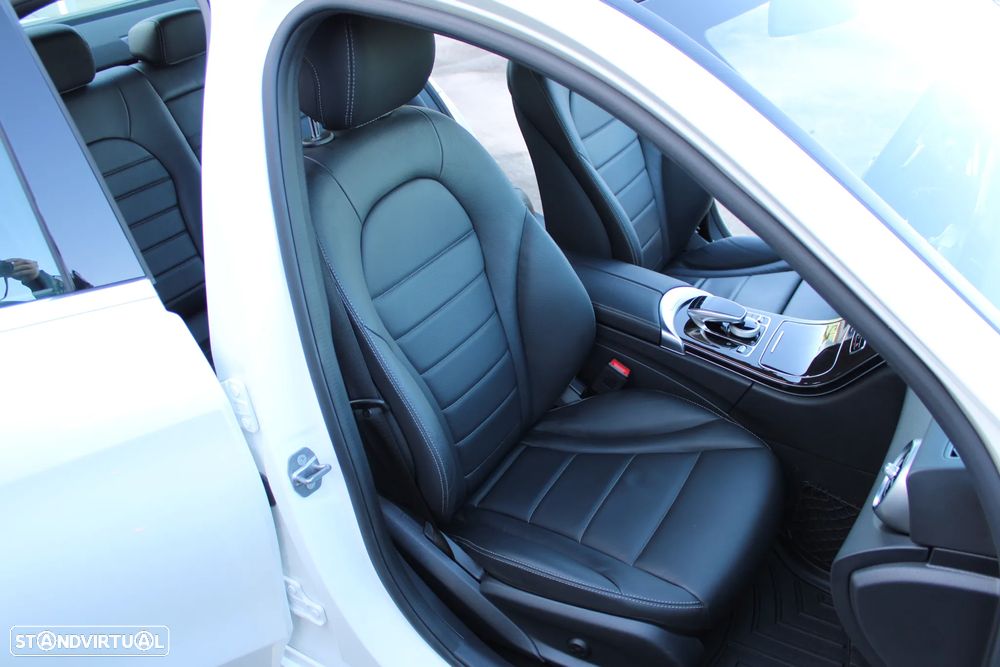 Mercedes-Benz C 300 4Matic 9G-TRONIC AMG Line Advanced - 40