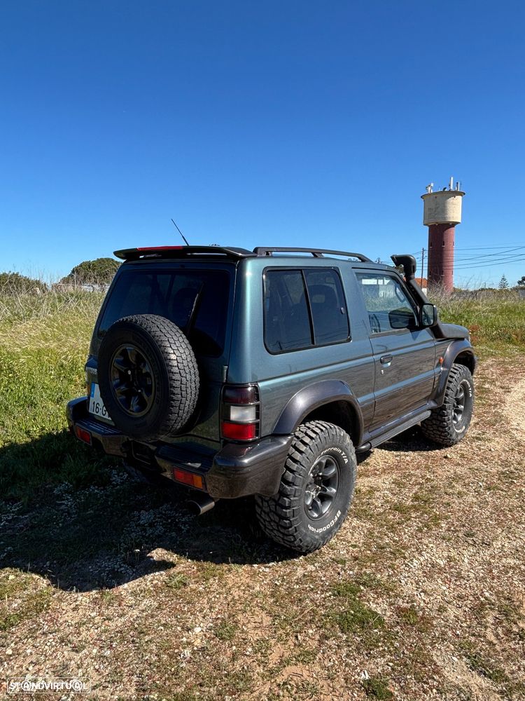 Mitsubishi Pajero 2.8 TD GLS - 23