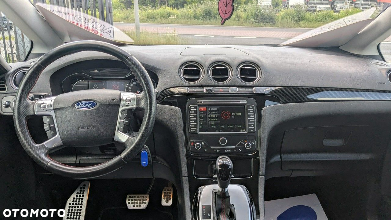 Ford S-Max - 24