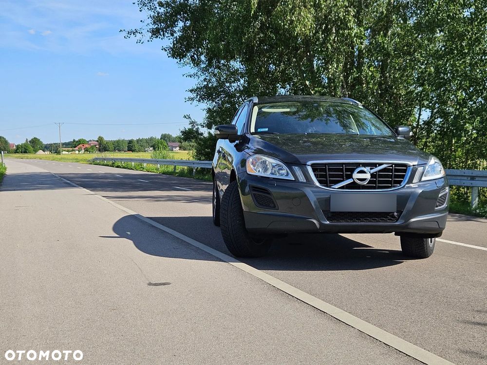 Volvo XC 60 T6 AWD Momentum - 5