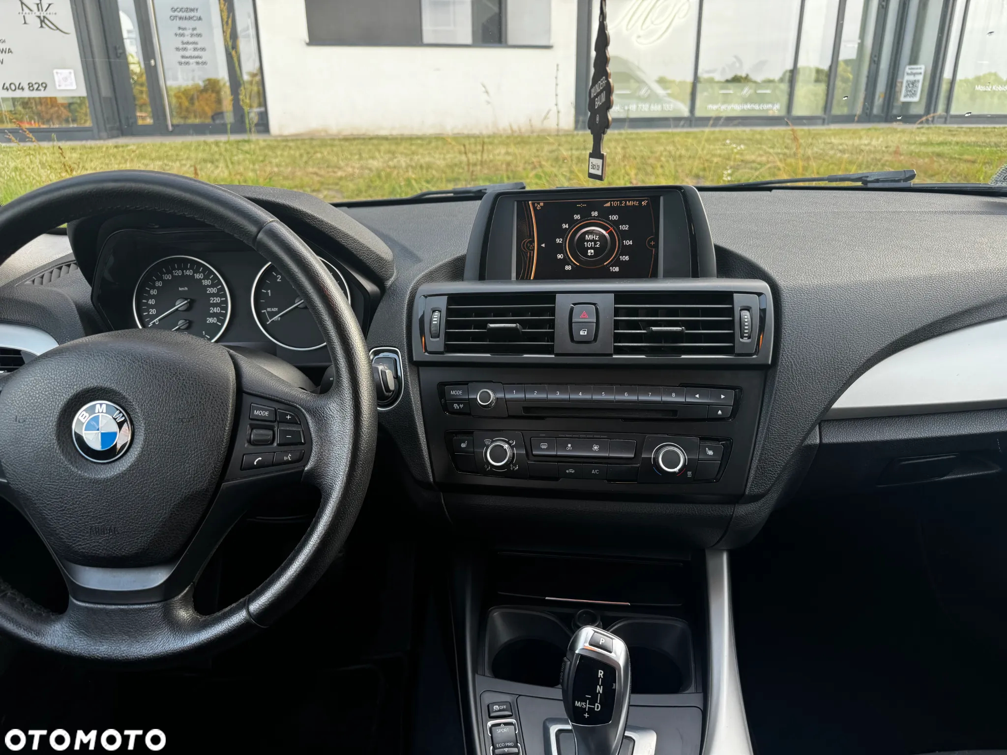 BMW Seria 1 116i - 10