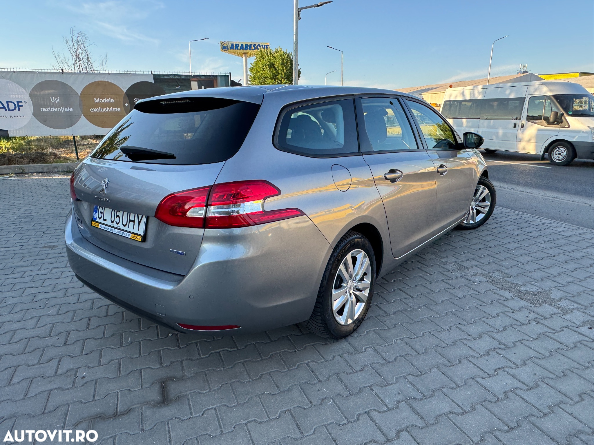 Peugeot 308 SW BlueHDi 120 Stop & Start Business-Line - 2