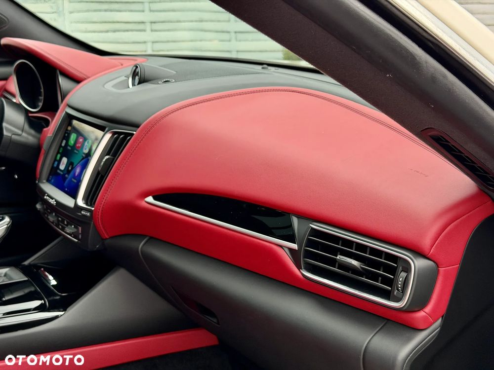Maserati Levante S Q4 - 18