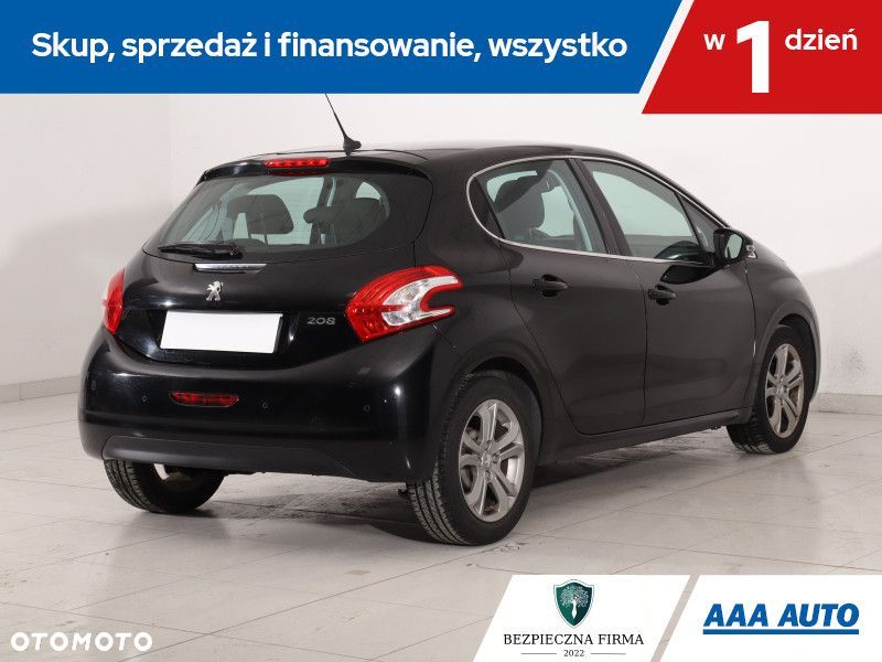 Peugeot 208 - 7