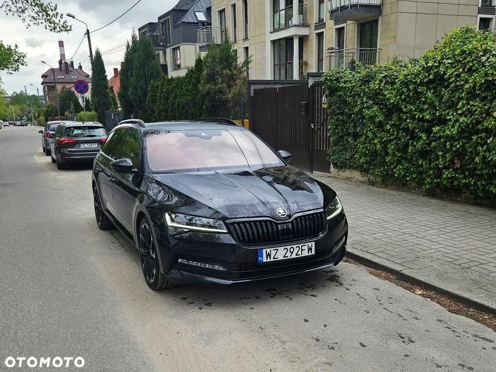 Skoda Superb 2.0 TDI SCR 4x4 Sportline DSG - 3