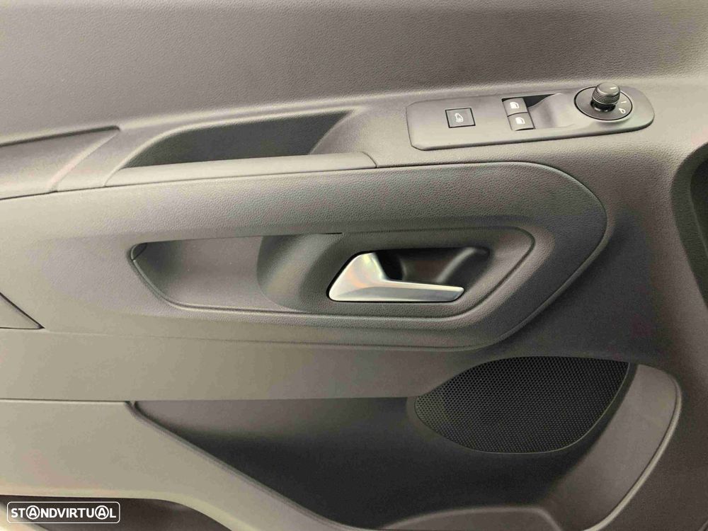 Opel Combo Cargo 50 kWh - 11