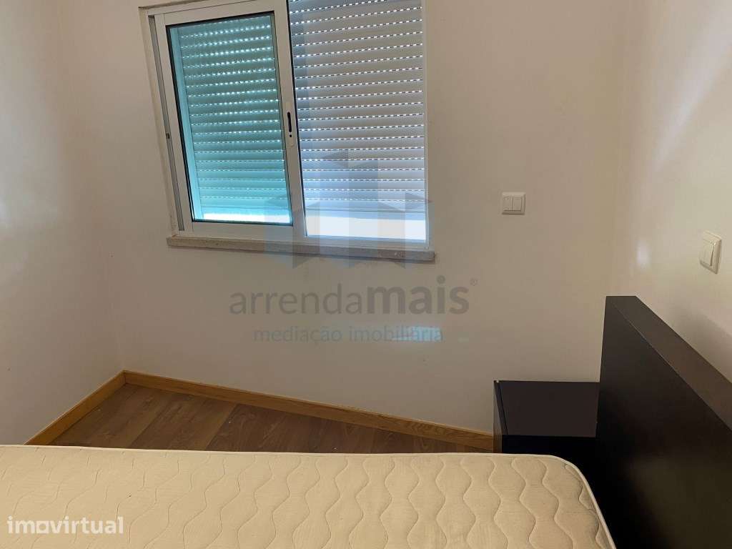 Arrenda-se apartamento T1 mobilado, com aparcamento fechado e arrum... - Grande imagem: 5/8