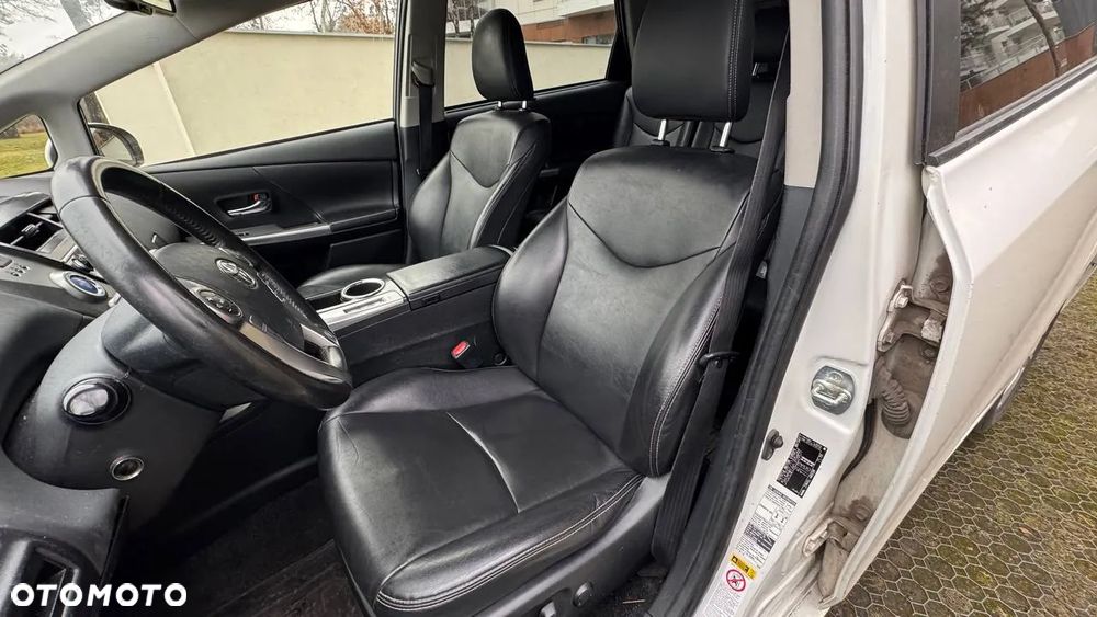 Toyota Prius+ (Hybrid) Executive - 15