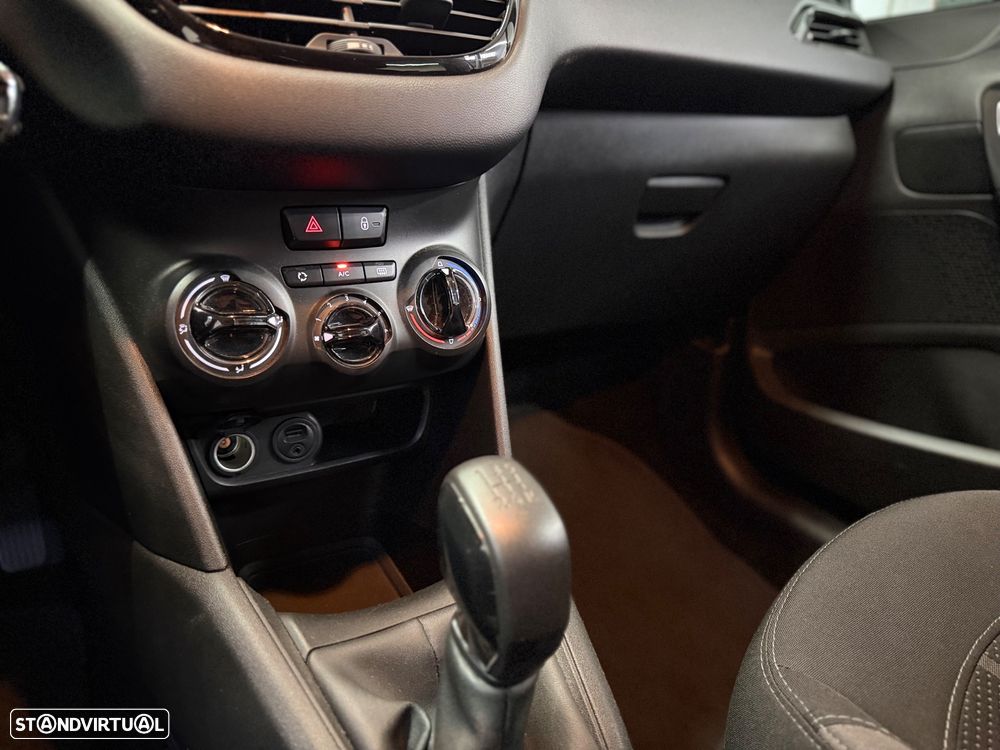Peugeot 208 1.2 VTi Allure - 19
