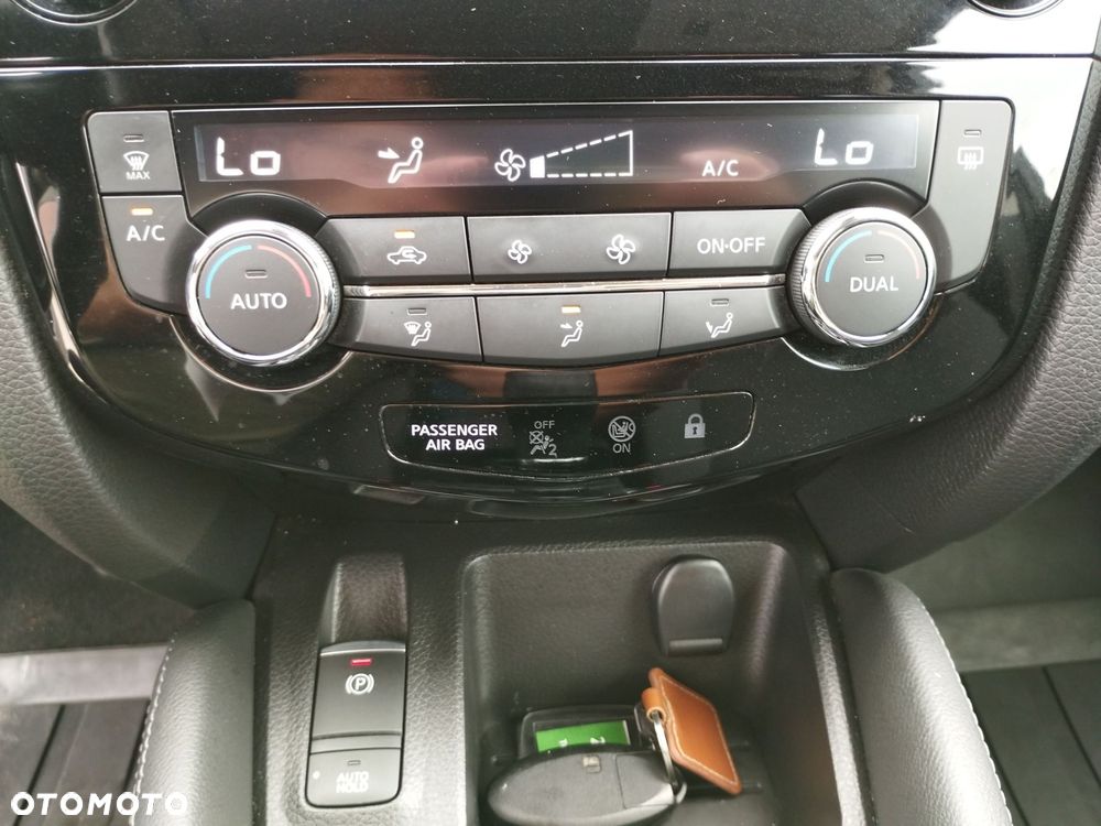 Nissan Qashqai 1.2 DIG-T N-Connecta - 20
