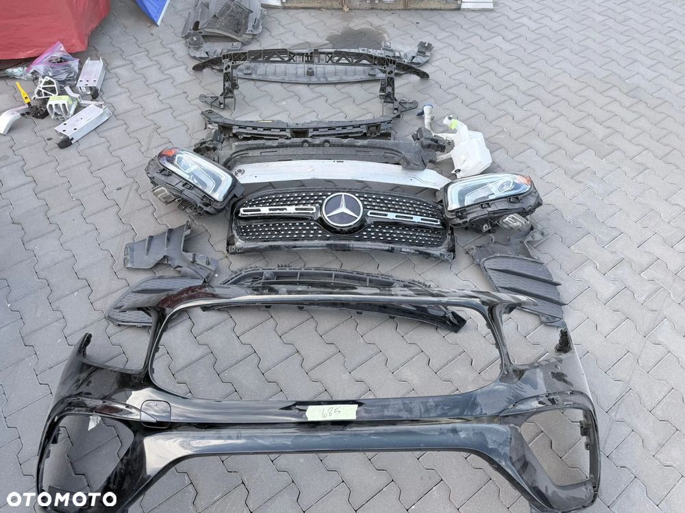 Mercedes-Benz GLB - 7