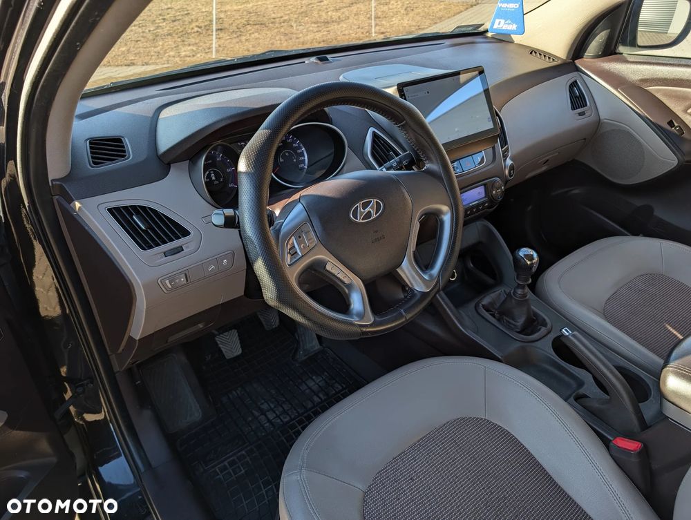 Hyundai ix35 1.7 CRDi 2WD blue Style - 24