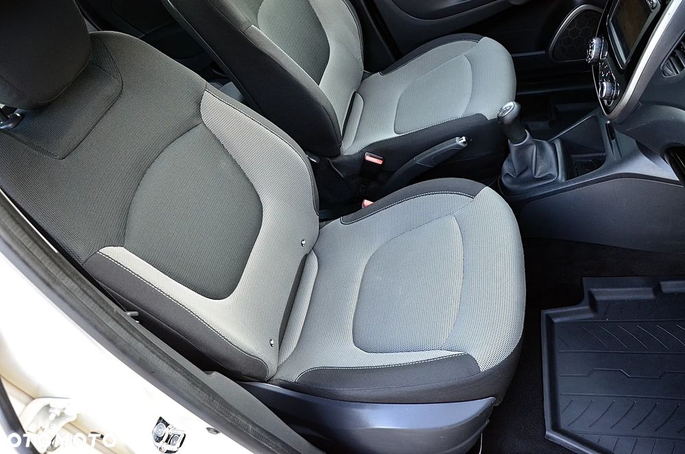 Renault Captur - 23